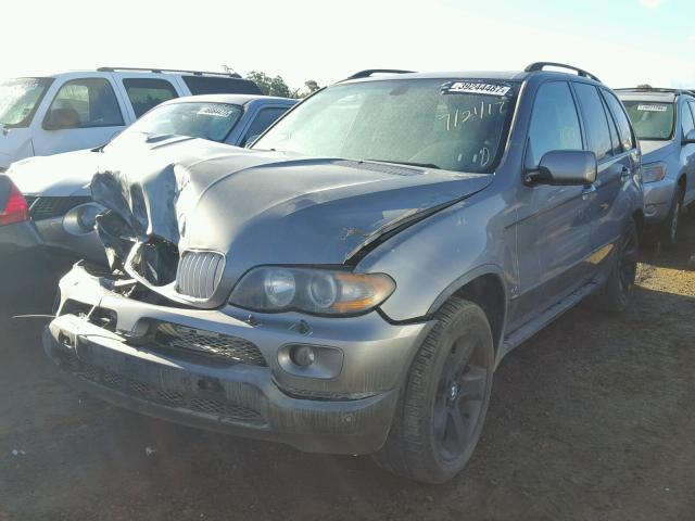 5UXFB53576LV28195 - 2006 BMW X5 4.4I GRAY photo 2