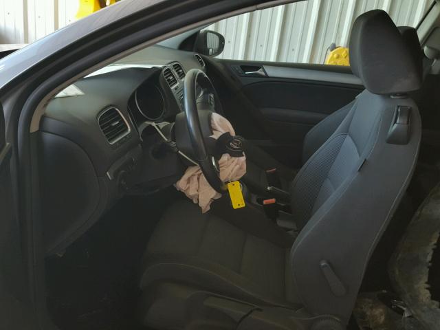 WVWMM7AJ7BW281641 - 2011 VOLKSWAGEN GOLF GRAY photo 5