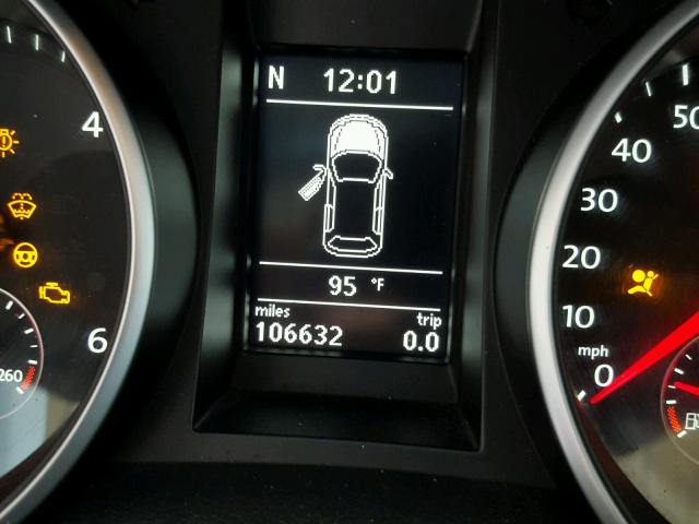 WVWMM7AJ7BW281641 - 2011 VOLKSWAGEN GOLF GRAY photo 8