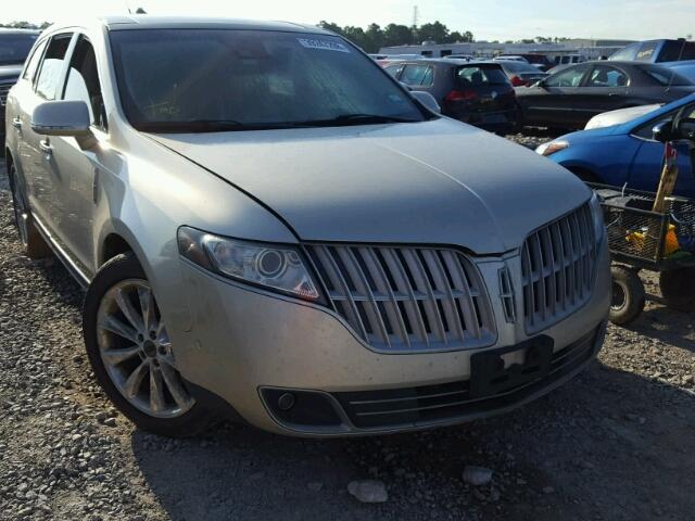 2LMHJ5AT6BBJ52615 - 2011 LINCOLN MKT BEIGE photo 1