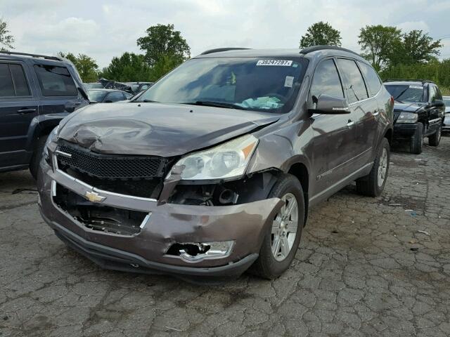 1GNER23D19S137821 - 2009 CHEVROLET TRAVERSE BROWN photo 2