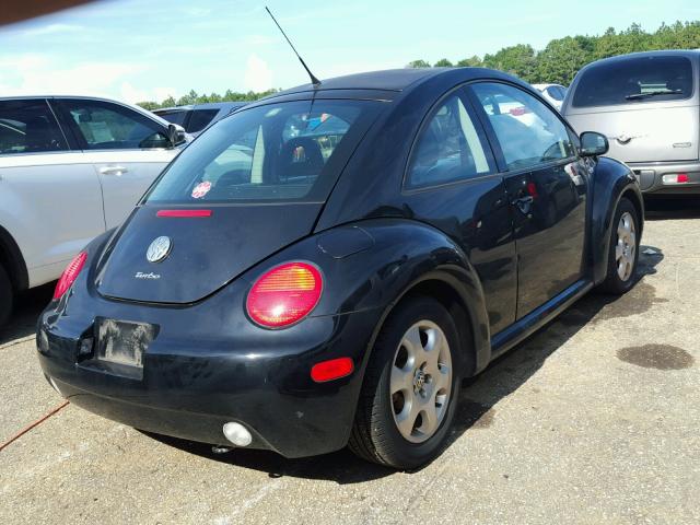 3VWCD21C72M415190 - 2002 VOLKSWAGEN NEW BEETLE 黑色 照片 4