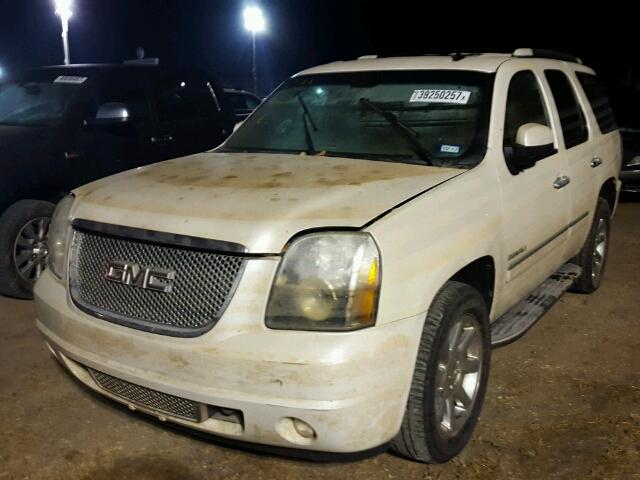 1GKS1EEF6BR394431 - 2011 GMC YUKON CREAM photo 2