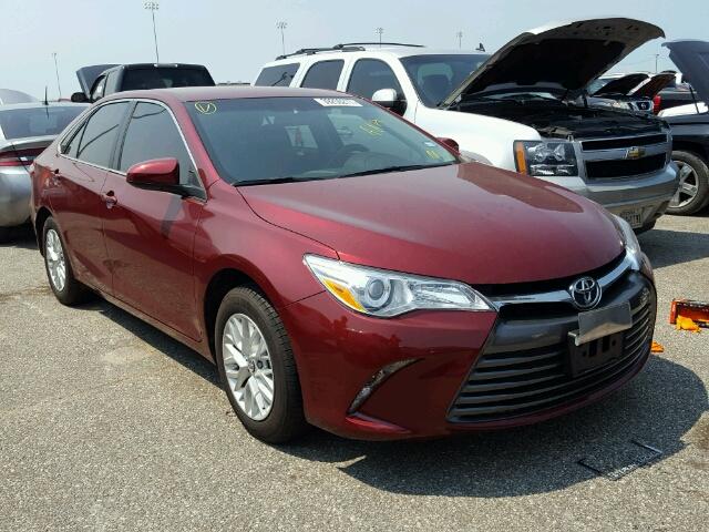 4T1BF1FK3HU717711 - 2017 TOYOTA CAMRY RED photo 1