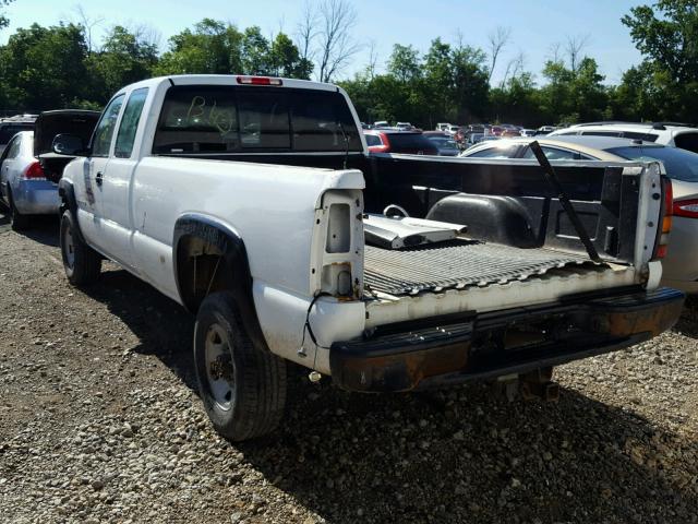 1GTHC29U96E233303 - 2006 GMC SIERRA C25 WHITE photo 3