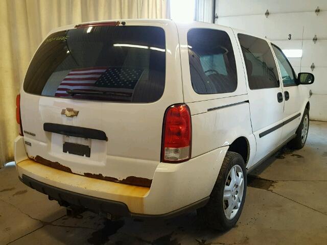 1GBDV13W48D187597 - 2008 CHEVROLET UPLANDER I WHITE photo 4