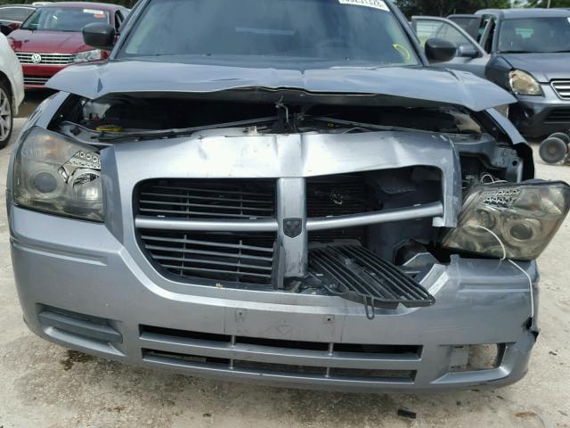 2D4FV47T66H242270 - 2006 DODGE MAGNUM SE GRAY photo 9