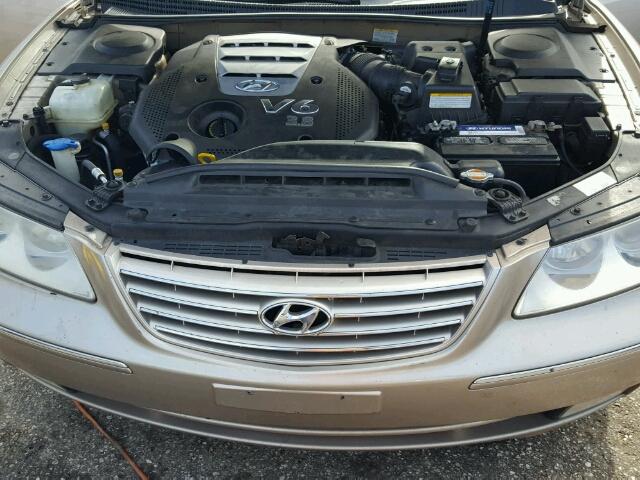 KMHFC46F06A131772 - 2006 HYUNDAI AZERA SE GOLD photo 7