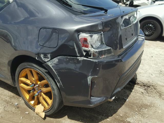 JTKJF5C71GJ017783 - 2016 TOYOTA SCION TC 灰色 照片 9