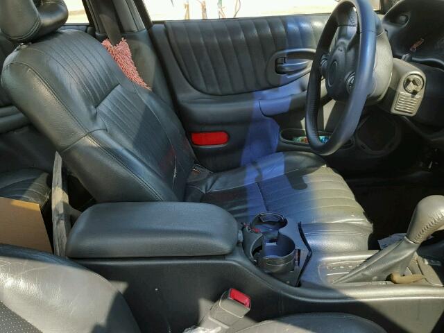 1G2WP52K52F112525 - 2002 PONTIAC GRAND PRIX WHITE photo 5