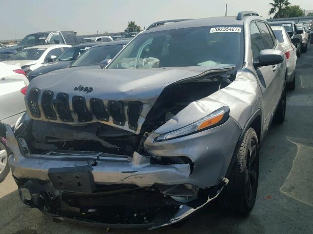 1C4PJLCB2GW127432 - 2016 JEEP CHEROKEE L SILVER photo 2