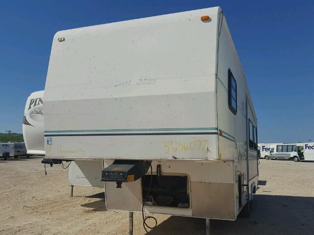 1N8RL3022V0033756 - 1997 OTHR FIFTH WHEE WHITE photo 2