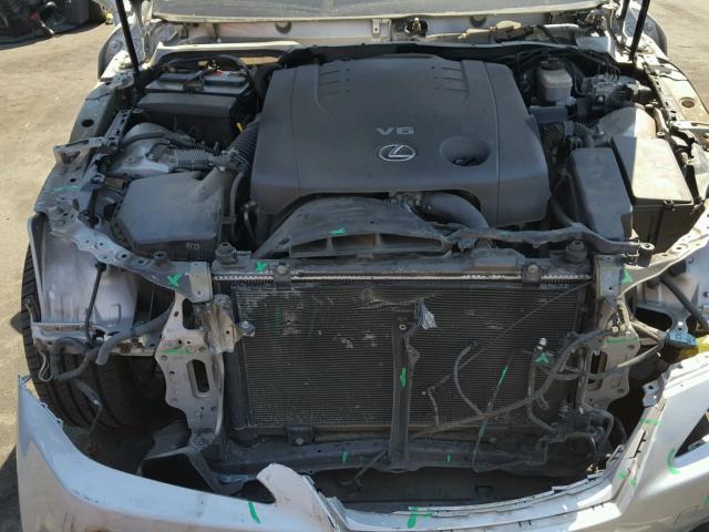 JTHBK262562018481 - 2006 LEXUS IS 250 SILVER photo 7