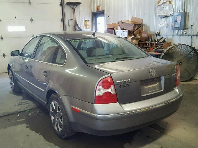 WVWTH63BX3P433939 - 2003 VOLKSWAGEN PASSAT GLX GRAY photo 3