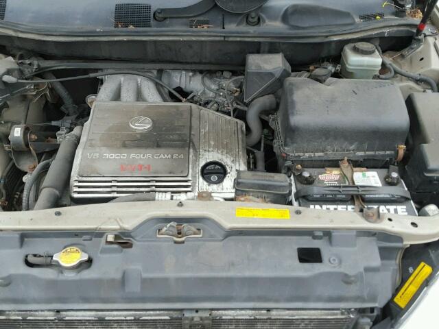 JTJHF10U320248625 - 2002 LEXUS RX 300 GOLD photo 7