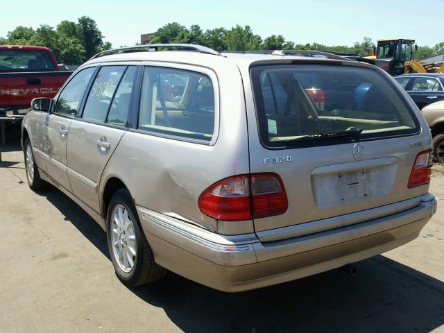 WDBJH82J3YX033495 - 2000 MERCEDES-BENZ E 320 4MAT BEIGE photo 3