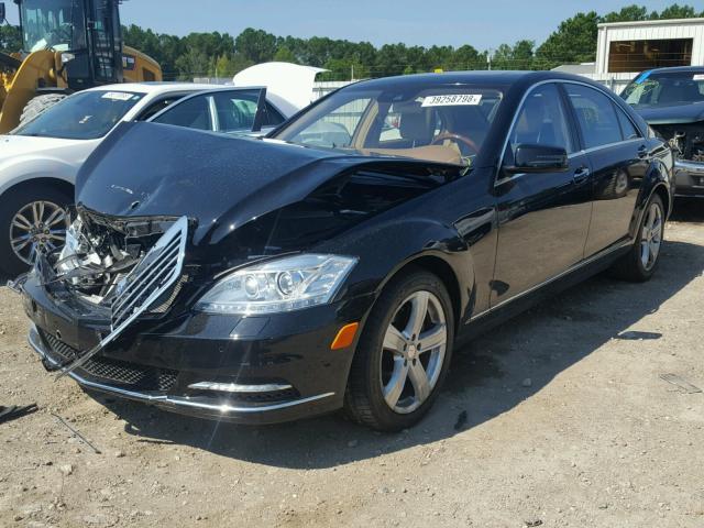 WDDNG7BB9AA324817 - 2010 MERCEDES-BENZ S 550 BLACK photo 2