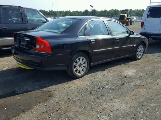 YV1TH59H741372196 - 2004 VOLVO S80 2.5T BLACK photo 4