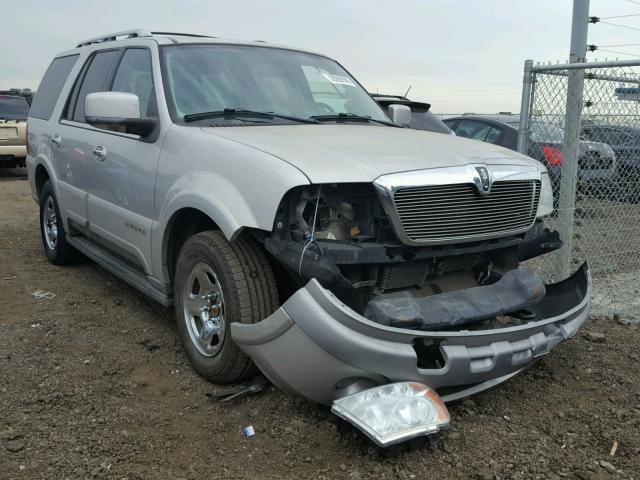 5LMFU27R74LJ34144 - 2004 LINCOLN NAVIGATOR SILVER photo 1