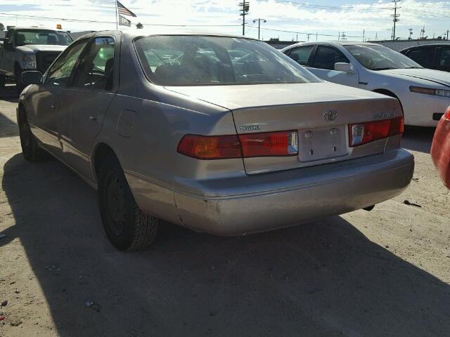 JT2BG22K2Y0419941 - 2000 TOYOTA CAMRY CE TAN photo 3