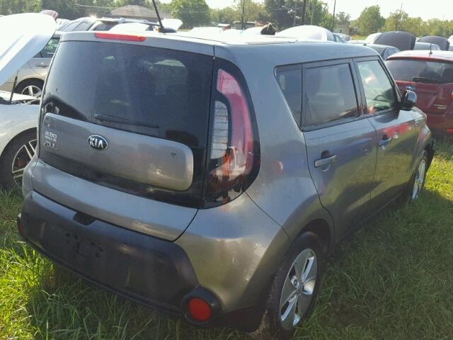 KNDJN2A22F7134123 - 2015 KIA SOUL GRAY photo 4