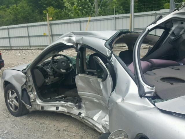 2G2WP522141309377 - 2004 PONTIAC GRAND PRIX SILVER photo 10