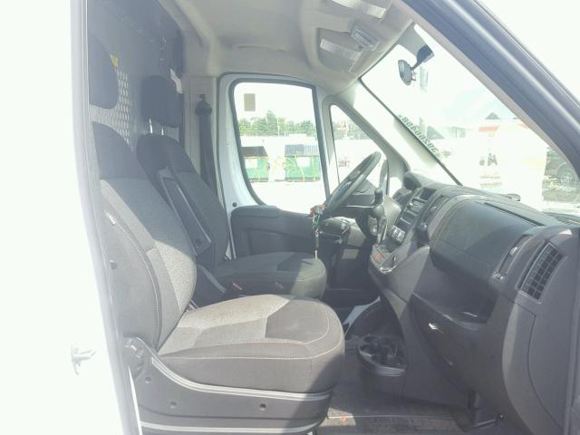 3C6TRVNG3HE522556 - 2017 RAM PROMASTER 白色 照片 5