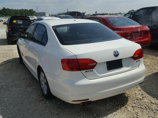 3VWDX7AJ0CM352099 - 2012 VOLKSWAGEN JETTA WHITE photo 3