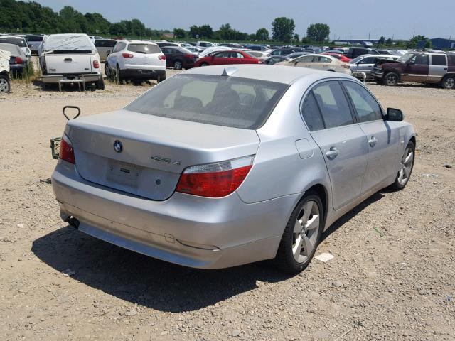 WBANF33597CW69550 - 2007 BMW 525 XI Silber Foto 4