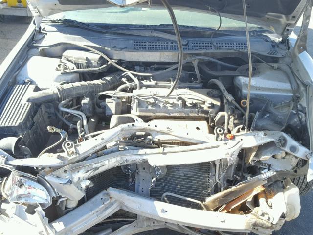 1HGCF86621A096961 - 2001 HONDA ACCORD VAL SILVER photo 7