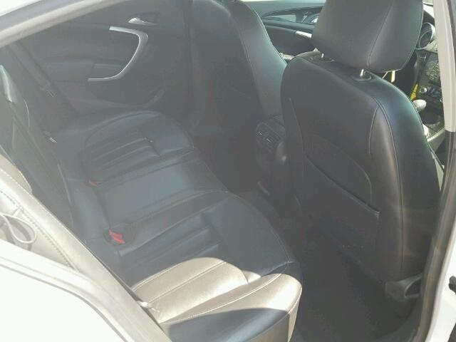 2G4GR5EK5C9122600 - 2012 BUICK REGAL WHITE photo 6