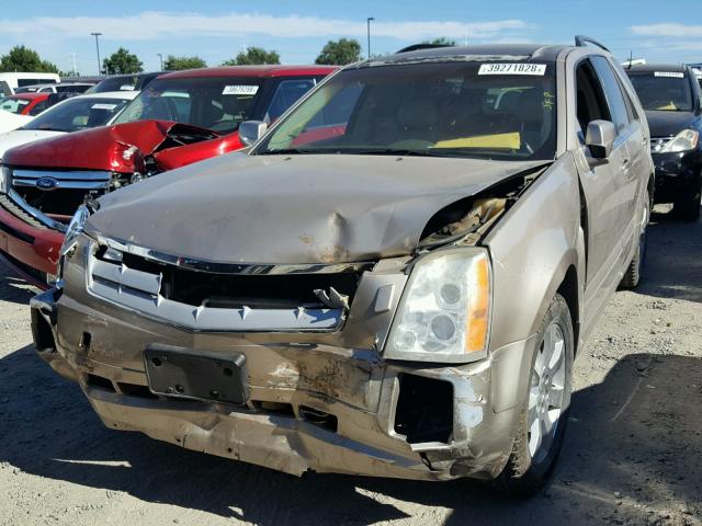 1GYEE637560149932 - 2006 CADILLAC SRX GOLD photo 2