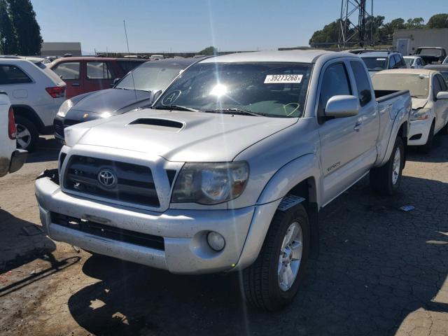 5TETU62N79Z625537 - 2009 TOYOTA TACOMA PRE SILVER photo 2