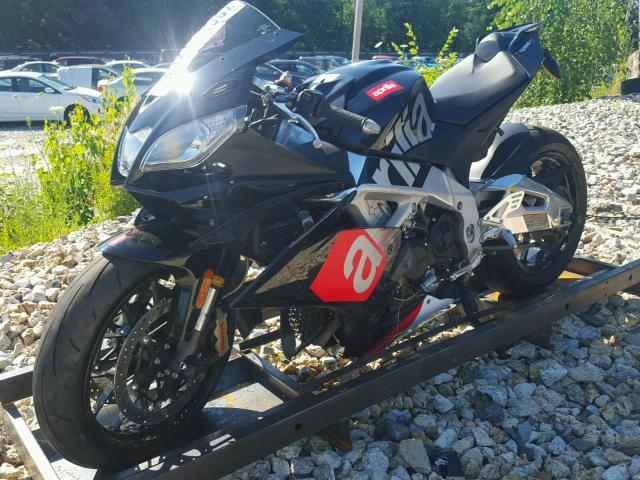 ZD4RKC016AS000140 - 2010 APRILIA RSV4 R BLACK photo 2