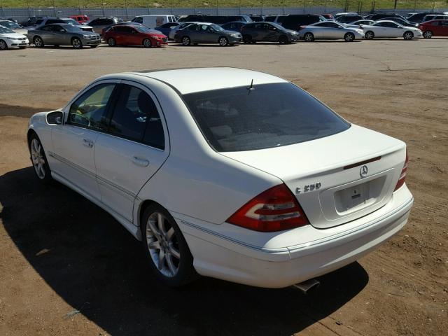 WDBRF52H96A857313 - 2006 MERCEDES-BENZ C GENERATI WHITE photo 3