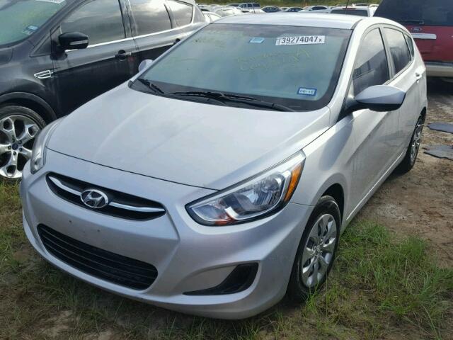 KMHCT5AE2FU226145 - 2015 HYUNDAI ACCENT GS SILVER photo 2