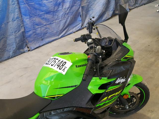 JKAEXKG11JDA09485 - 2018 KAWASAKI EX400 GREEN photo 5