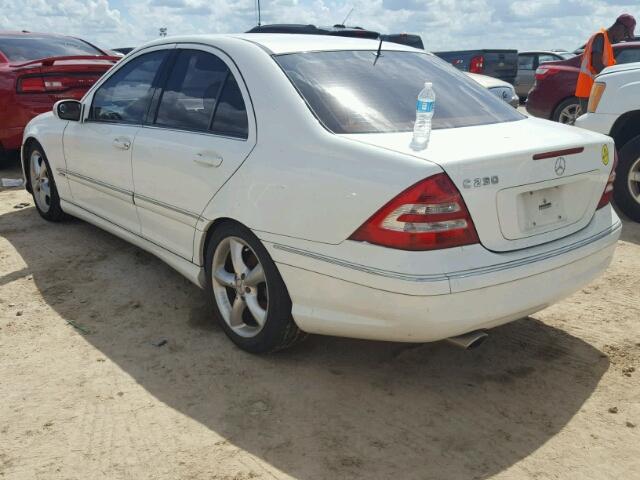 WDBRF52H36F768355 - 2006 MERCEDES-BENZ C GENERATI WHITE photo 3