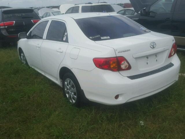 1NXBU40E09Z165256 - 2009 TOYOTA COROLLA BA WHITE photo 3