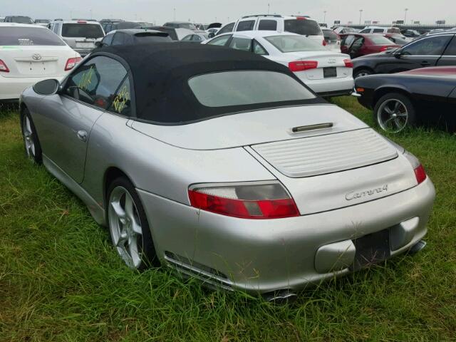 WP0CA299X2S651117 - 2002 PORSCHE 911 CARRER SILVER photo 3