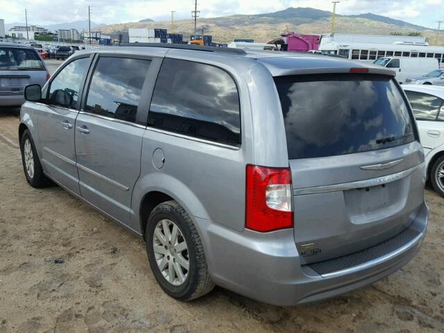 2C4RC1BG0ER203546 - 2014 CHRYSLER TOWN & COU SILVER photo 3