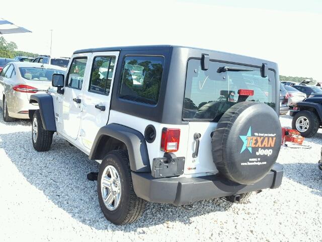 1C4BJWDG8HL540075 - 2017 JEEP WRANGLER U WHITE photo 3