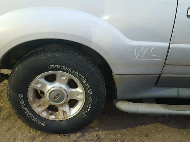 1FMCU60EX1UC81696 - 2001 FORD EXPLORER S SILVER photo 9