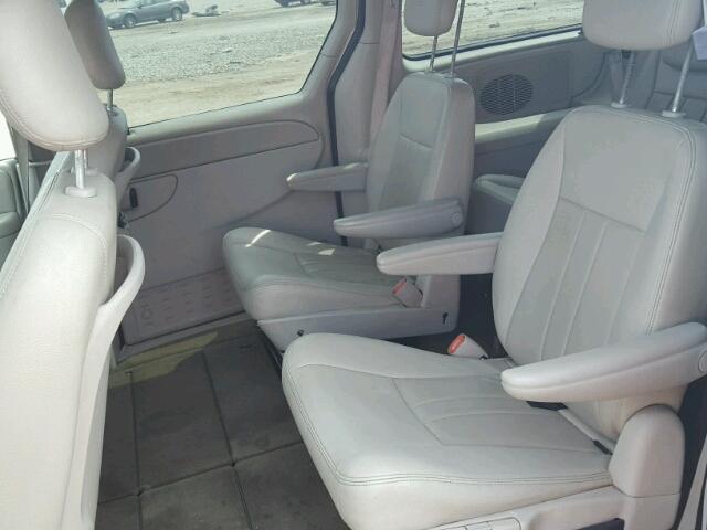 2A4GP54L16R714739 - 2006 CHRYSLER TOWN & COU Bej foto 6