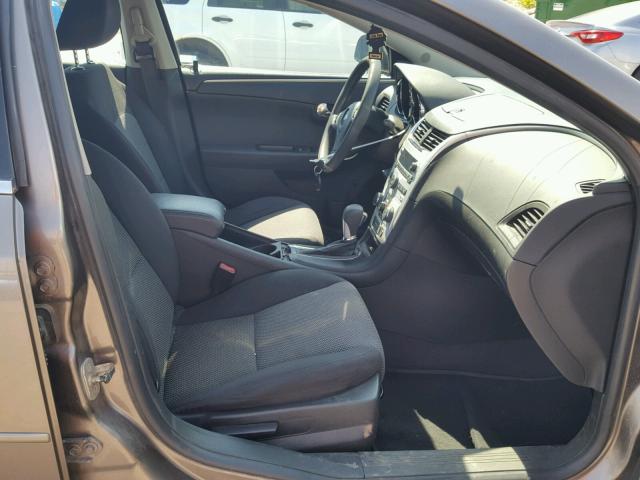 1G1ZC5E06CF271112 - 2012 CHEVROLET MALIBU 1LT BROWN photo 5