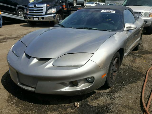 2G2FS32K822118291 - 2002 PONTIAC FIREBIRD GRAY photo 2