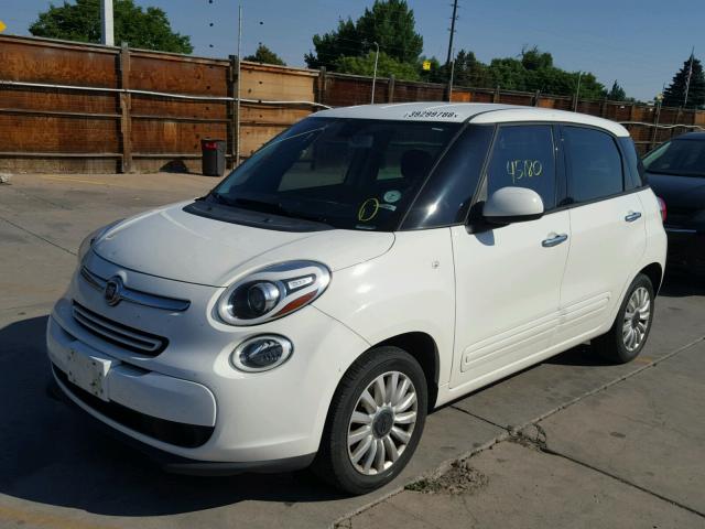 ZFBCFABHXEZ000629 - 2014 FIAT 500L EASY WHITE photo 2