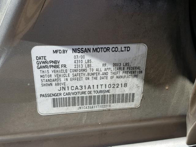 JN1CA31A11T102218 - 2001 NISSAN MAXIMA GXE SILVER photo 10