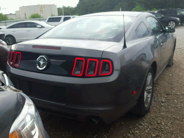 1ZVBP8AM3E5254488 - 2014 FORD MUSTANG GRAY photo 4