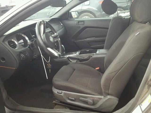 1ZVBP8AM3E5254488 - 2014 FORD MUSTANG GRAY photo 9